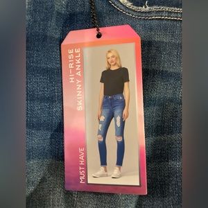 Juniors Cello Hi Rise Skinny Ankle Jeans NWT size 9/29